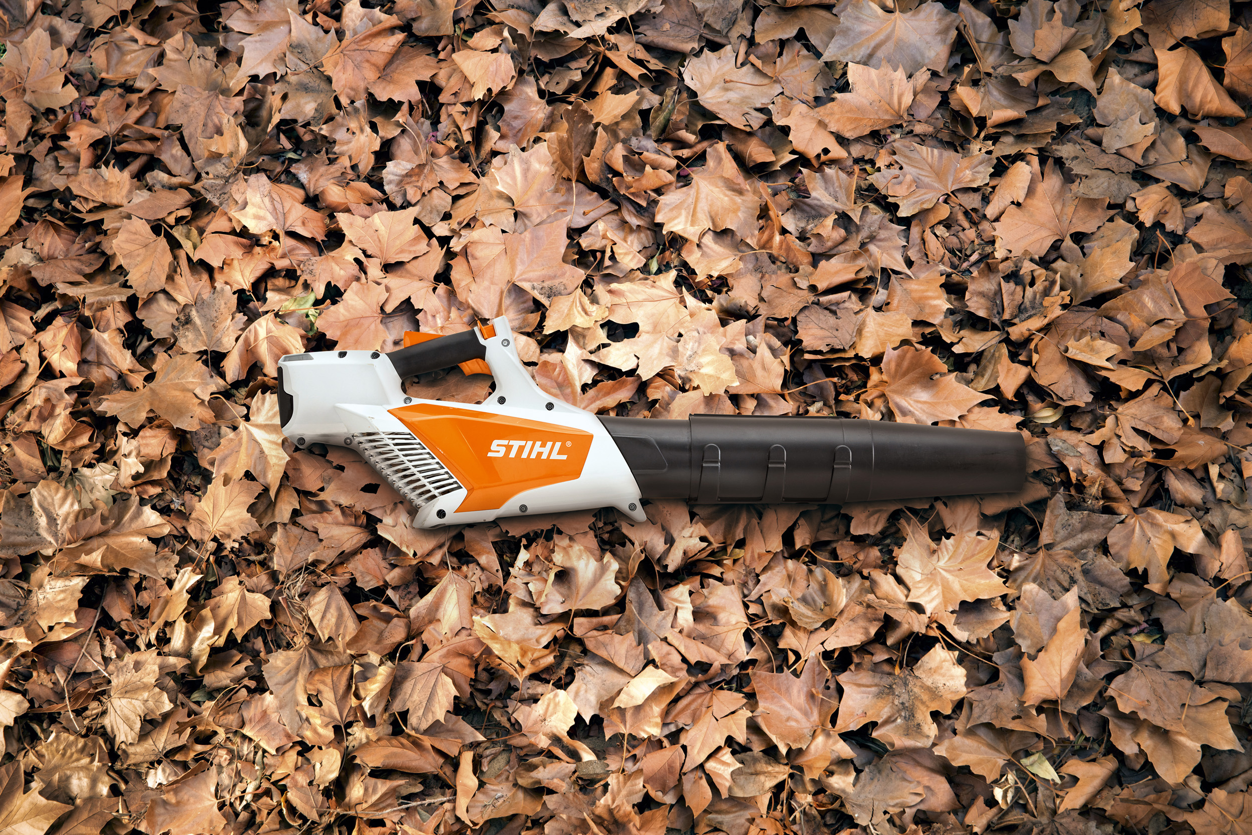 Обзор на Stihl BGA 57 SET: Идеальный выбор для легкой и эффективной уборки